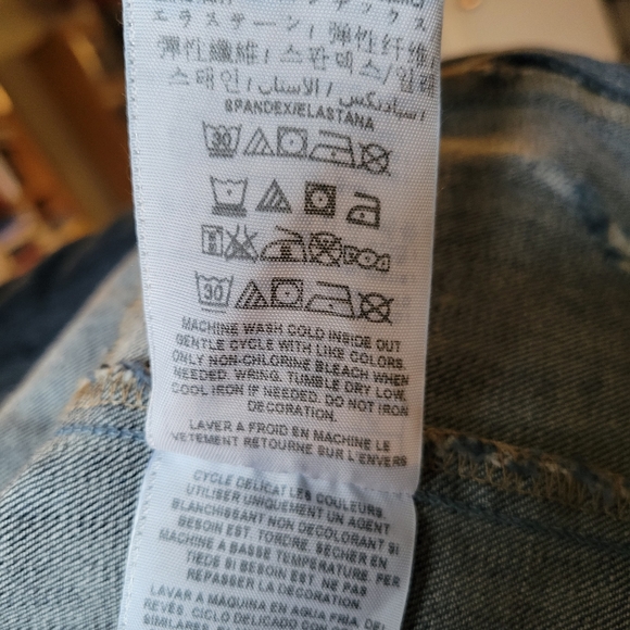 Guess Cropped Denim Jacket - Picture 5 of 5
